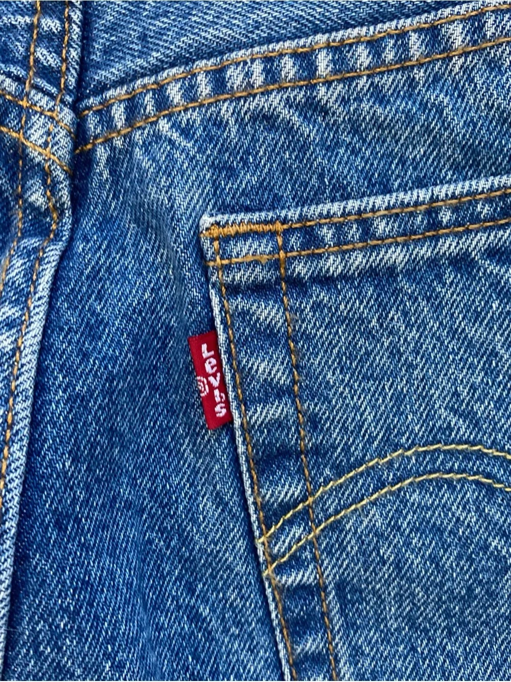 Levi's 501 Original Jeans Mens 34x30 Blue Denim Straight Leg Medium Wash